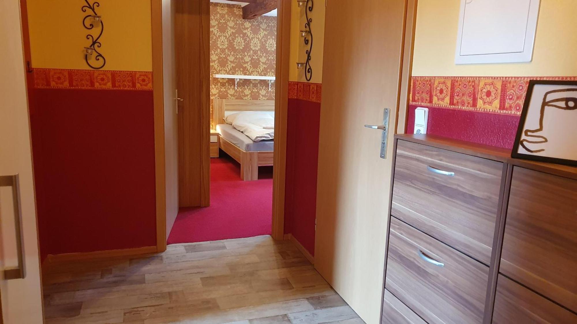 Ferienwohnung Im Gutshof Direkt Gegenueber Dem Schloss, Rhododendronpark Mit Terrasse Und Wlan Kromlau Kültér fotó