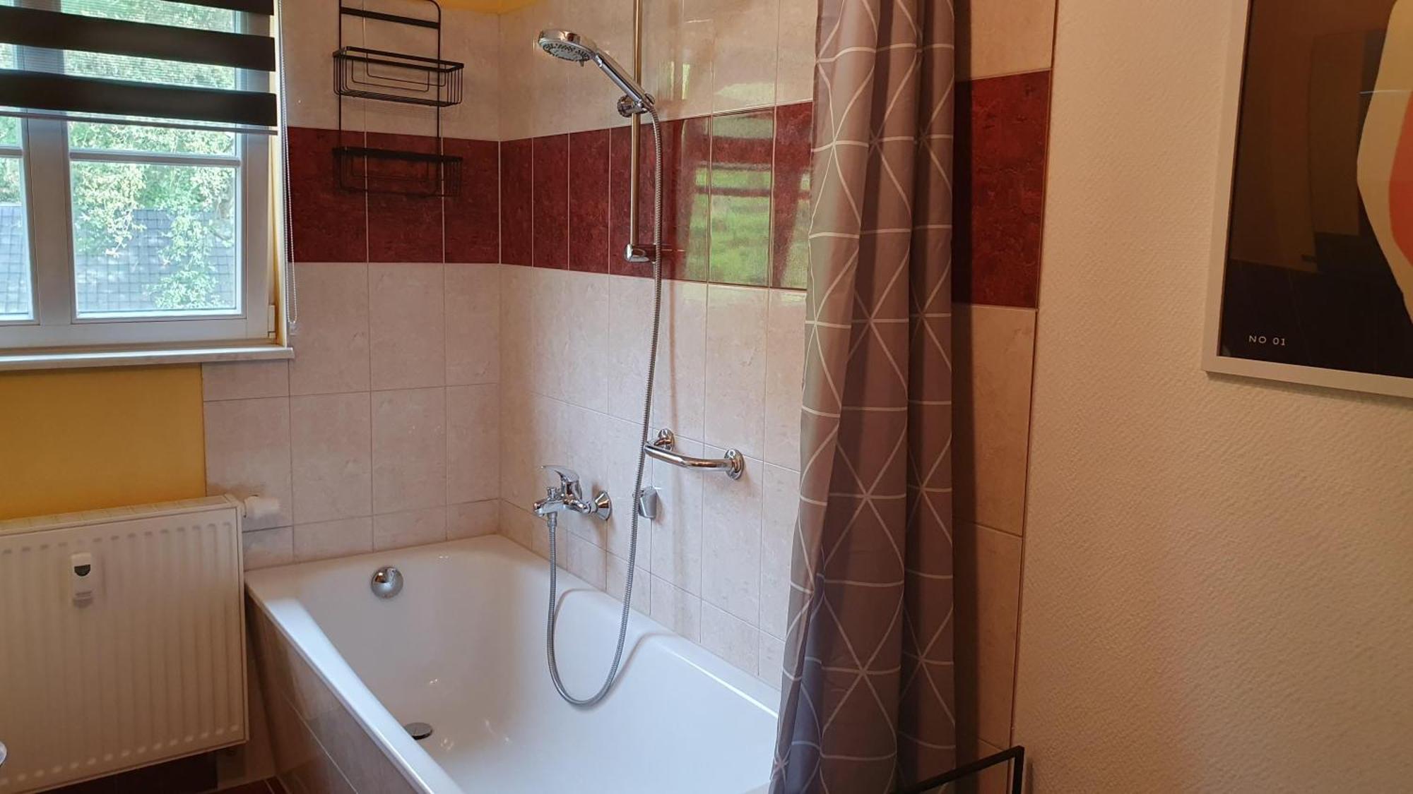 Ferienwohnung Im Gutshof Direkt Gegenueber Dem Schloss, Rhododendronpark Mit Terrasse Und Wlan Kromlau Kültér fotó