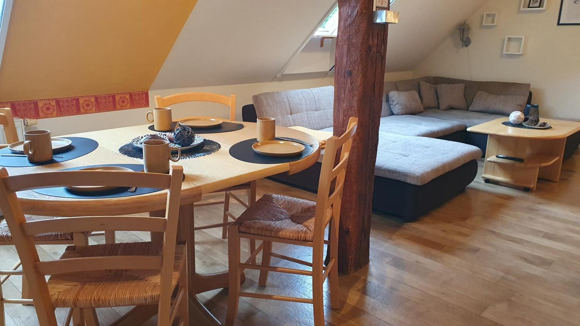 Ferienwohnung Im Gutshof Direkt Gegenueber Dem Schloss, Rhododendronpark Mit Terrasse Und Wlan Kromlau Kültér fotó